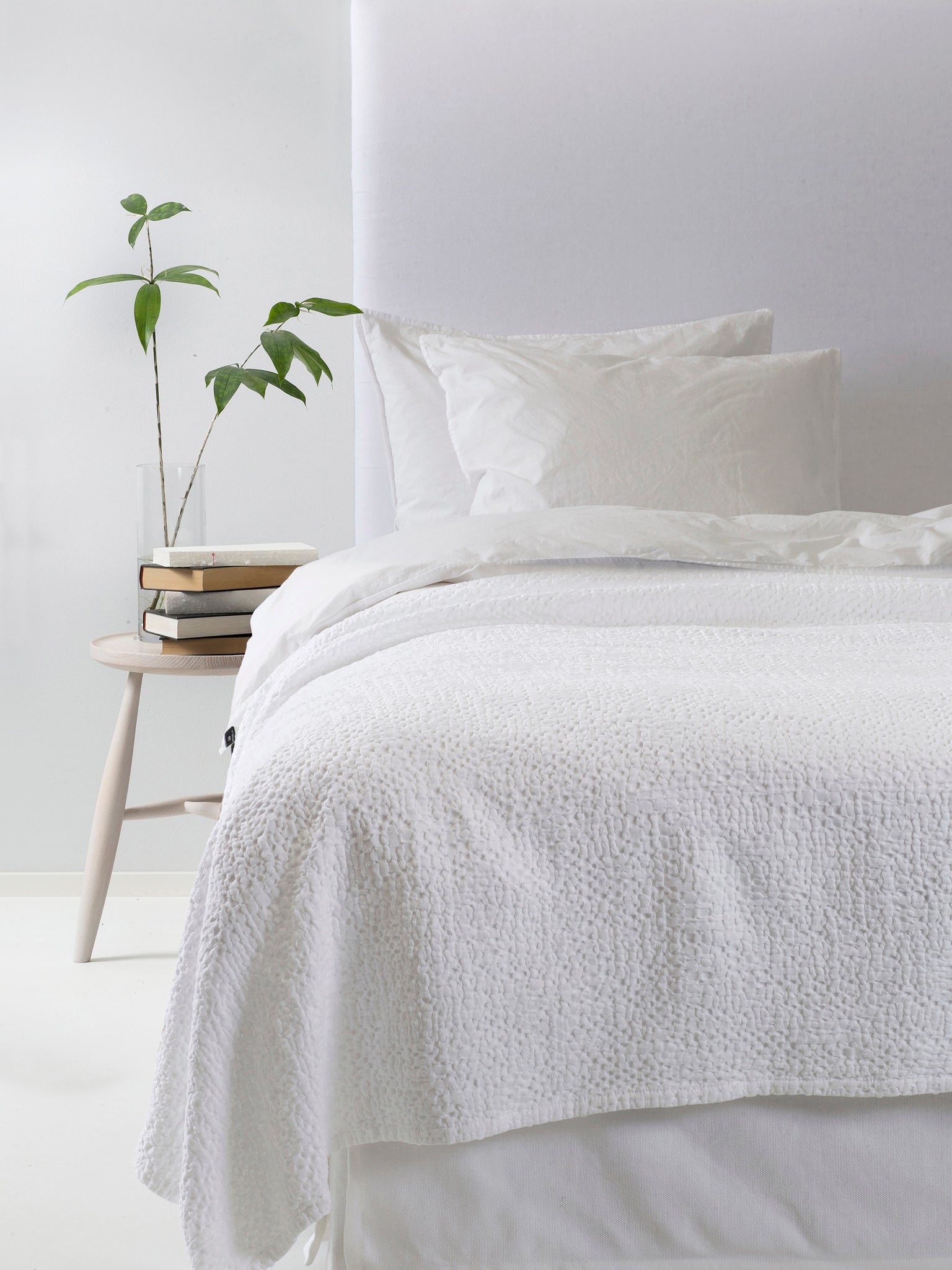 Dani Överkast White | HIMLA