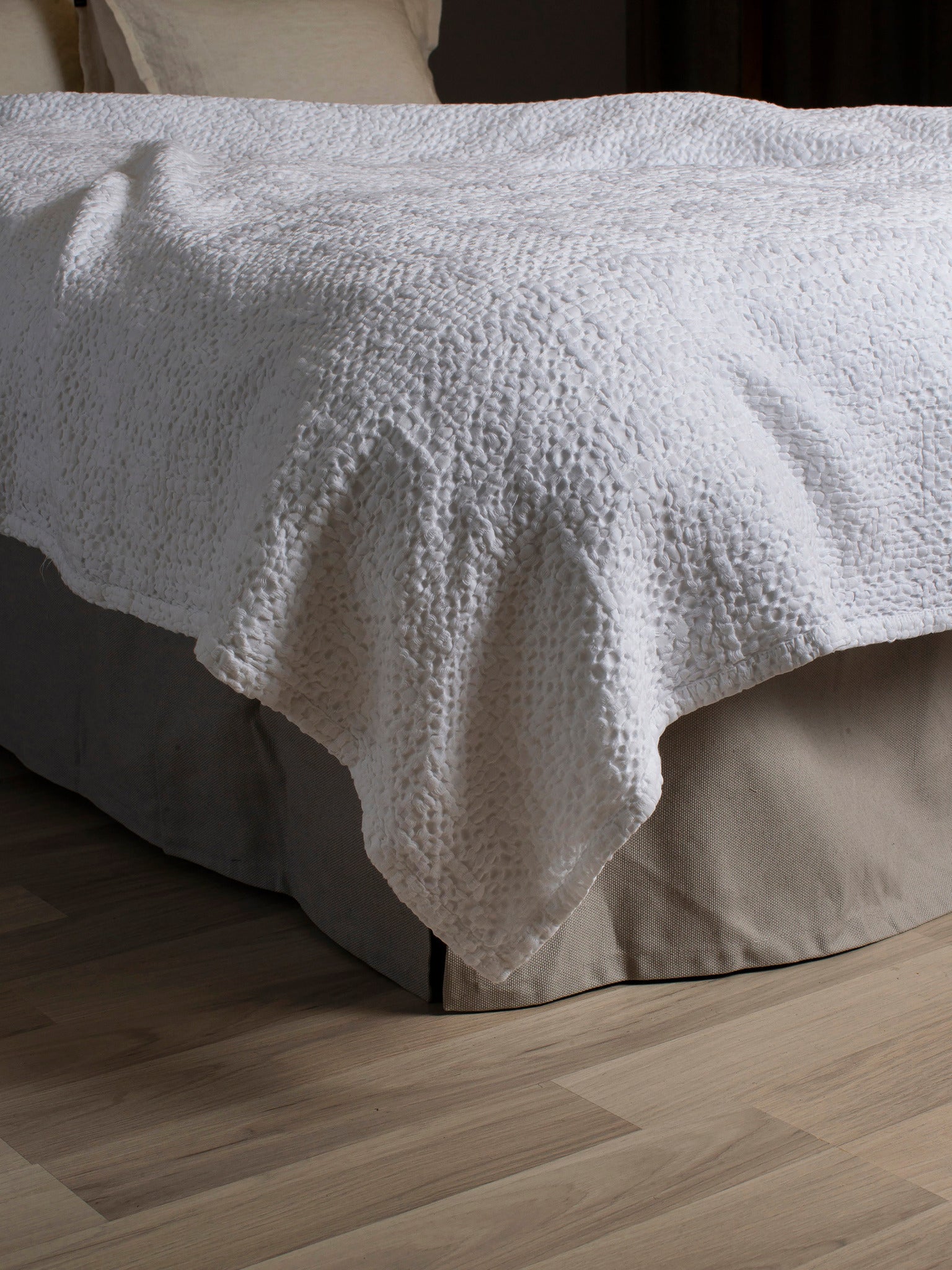 Dani Överkast White | HIMLA