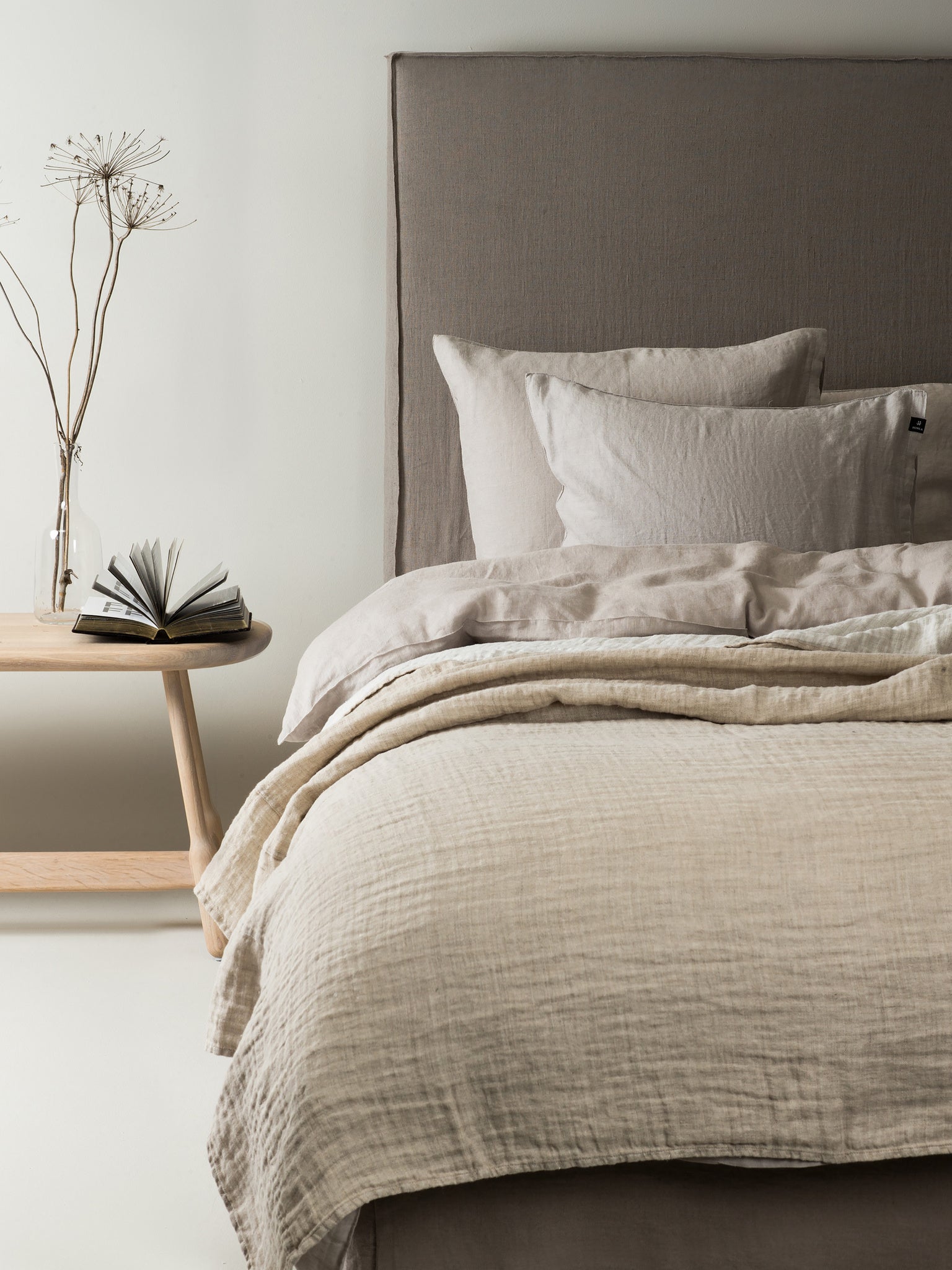 Hannelin Överkast Natural/White | HIMLA