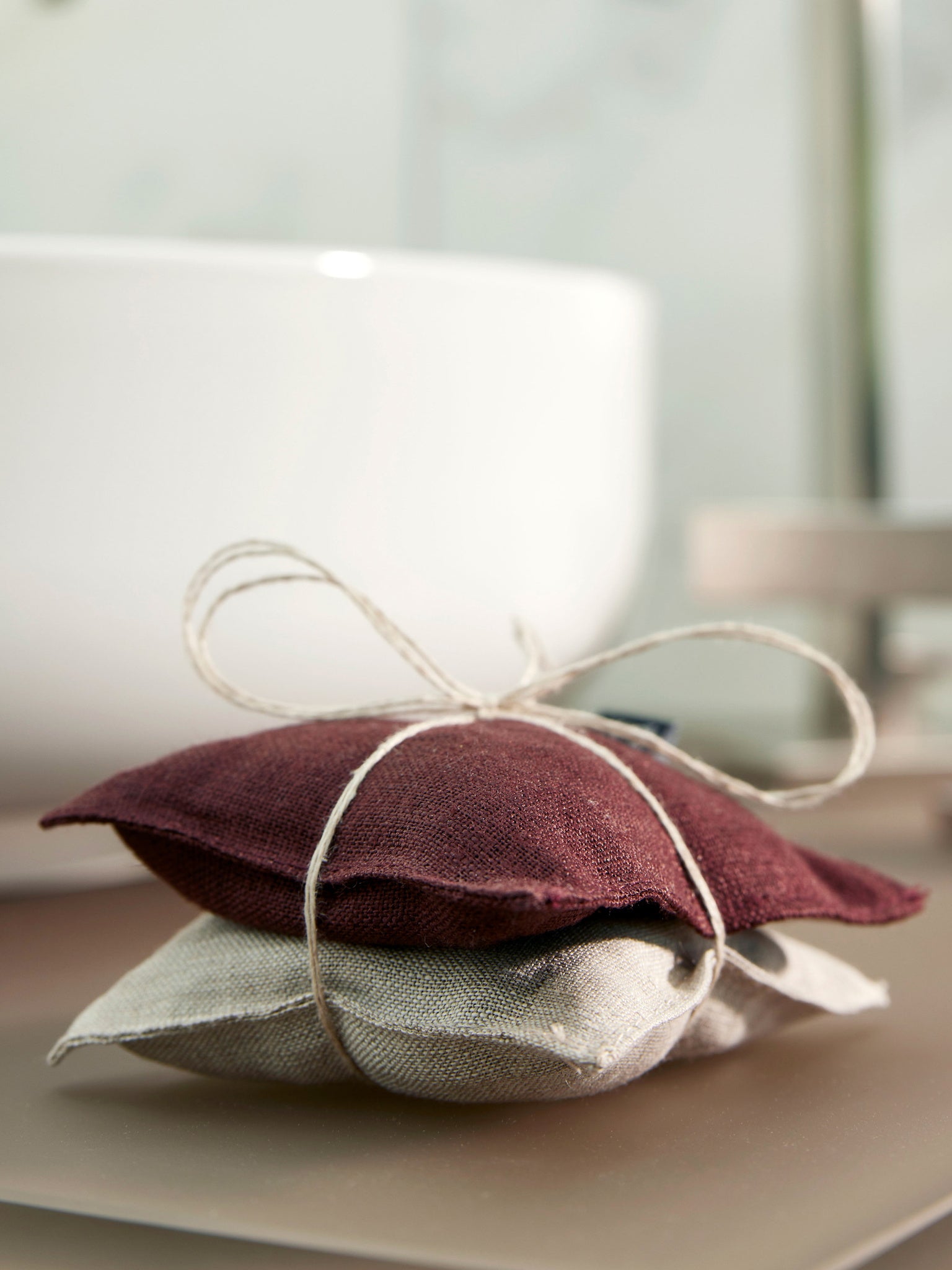 Lavendula Doftkudde Burgundy/Oatmeal | HIMLA