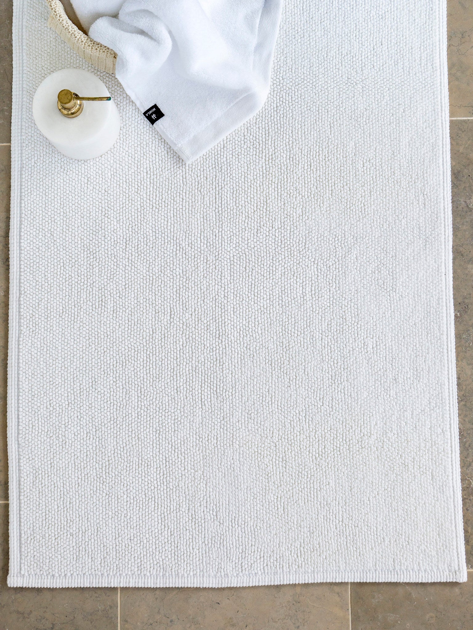 Max Badrumsmatta White | HIMLA