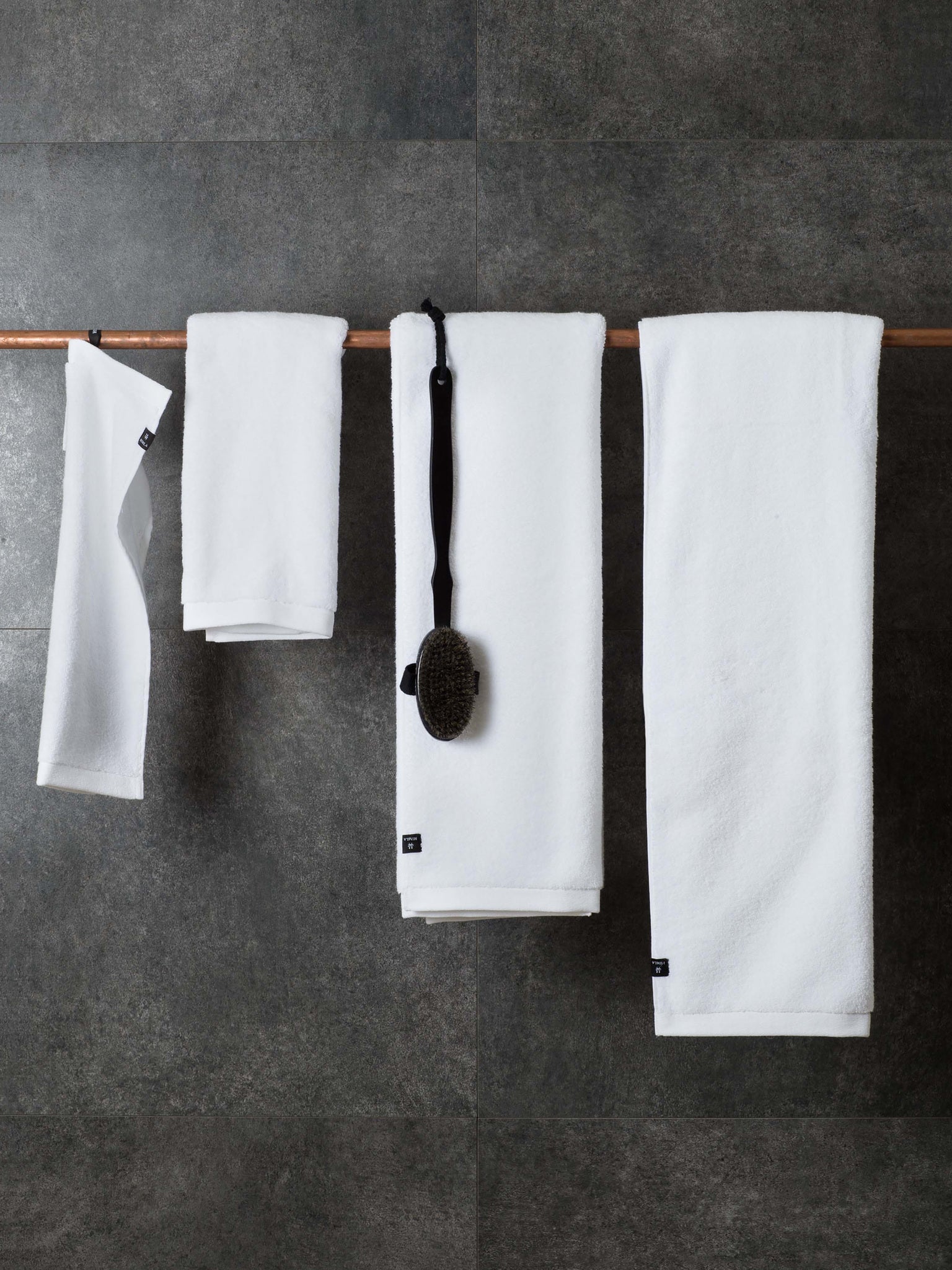 Maxime Handduk White | HIMLA