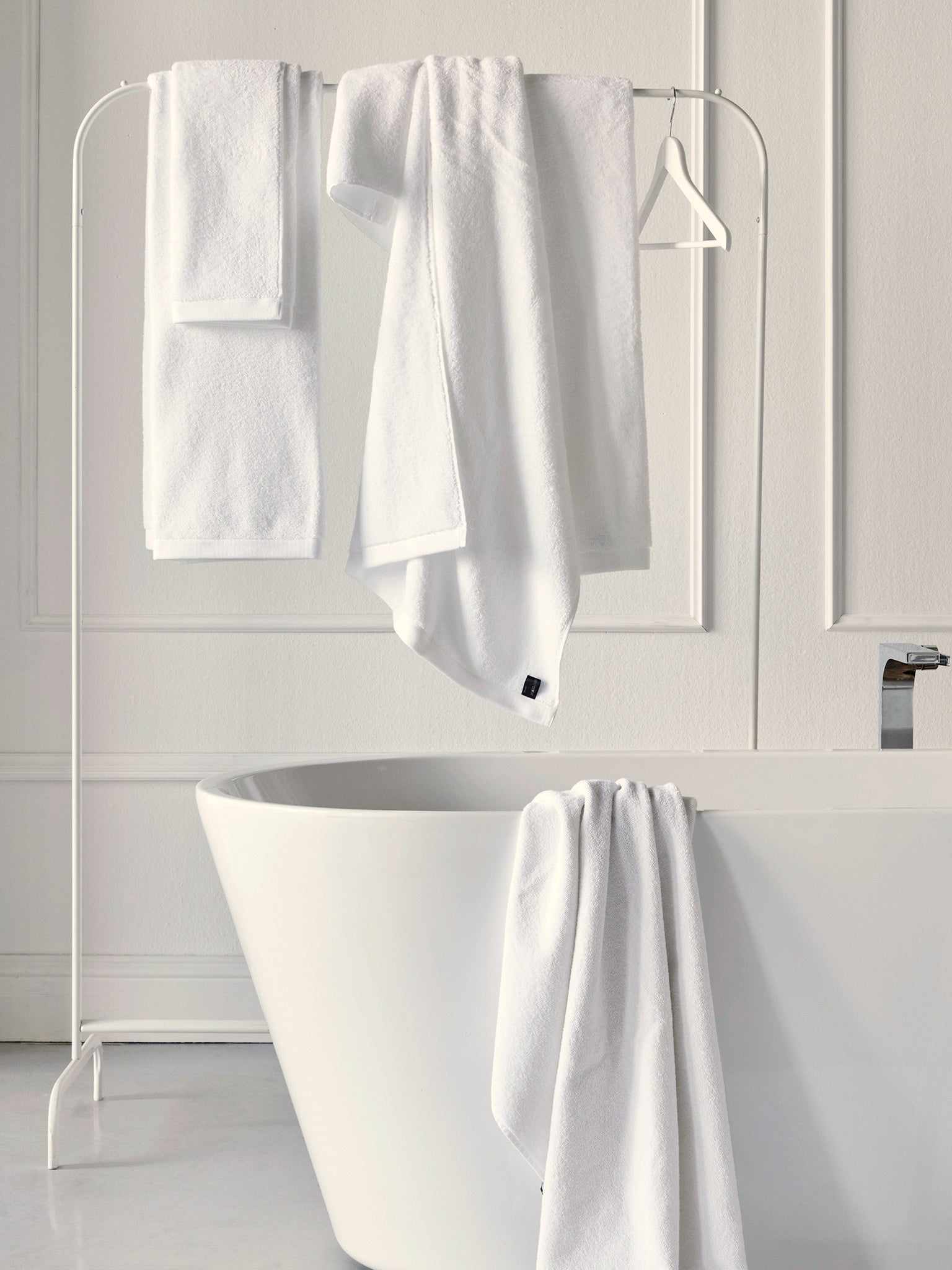 Maxime Handduk White | HIMLA