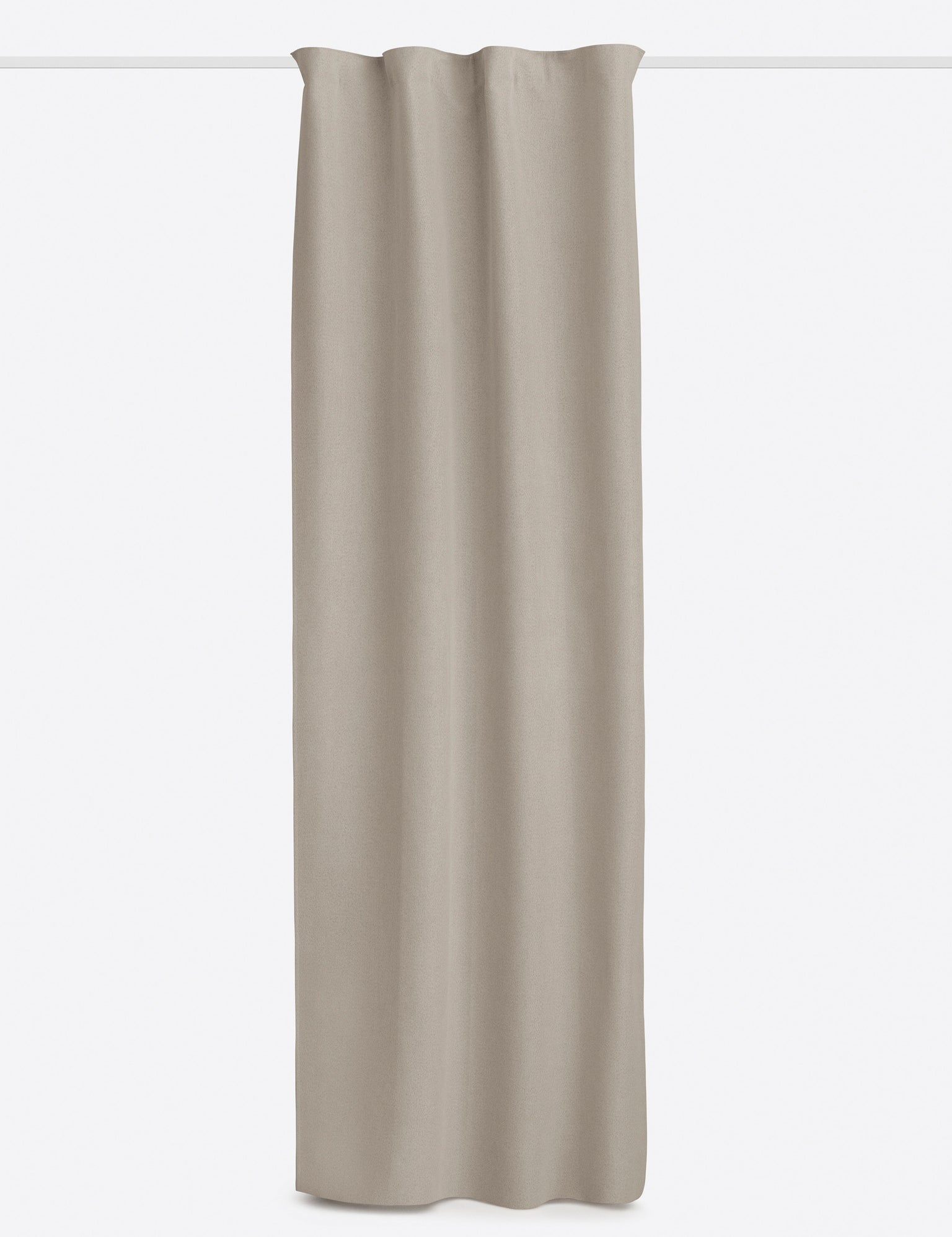 Nightfall Måttbeställd Mörkläggningsgardin Warm beige | HIMLA