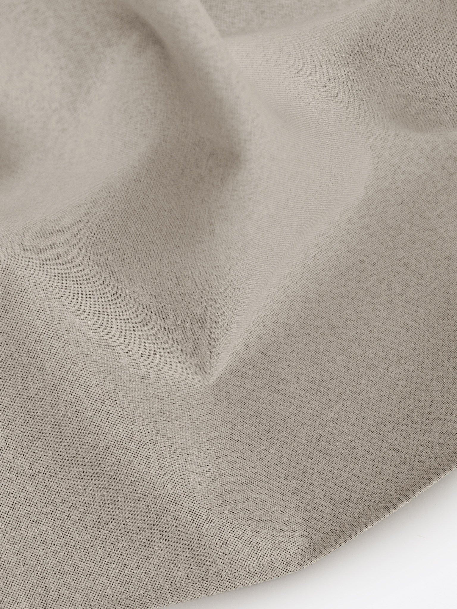 Nightfall Måttbeställd Mörkläggningsgardin Warm beige | HIMLA