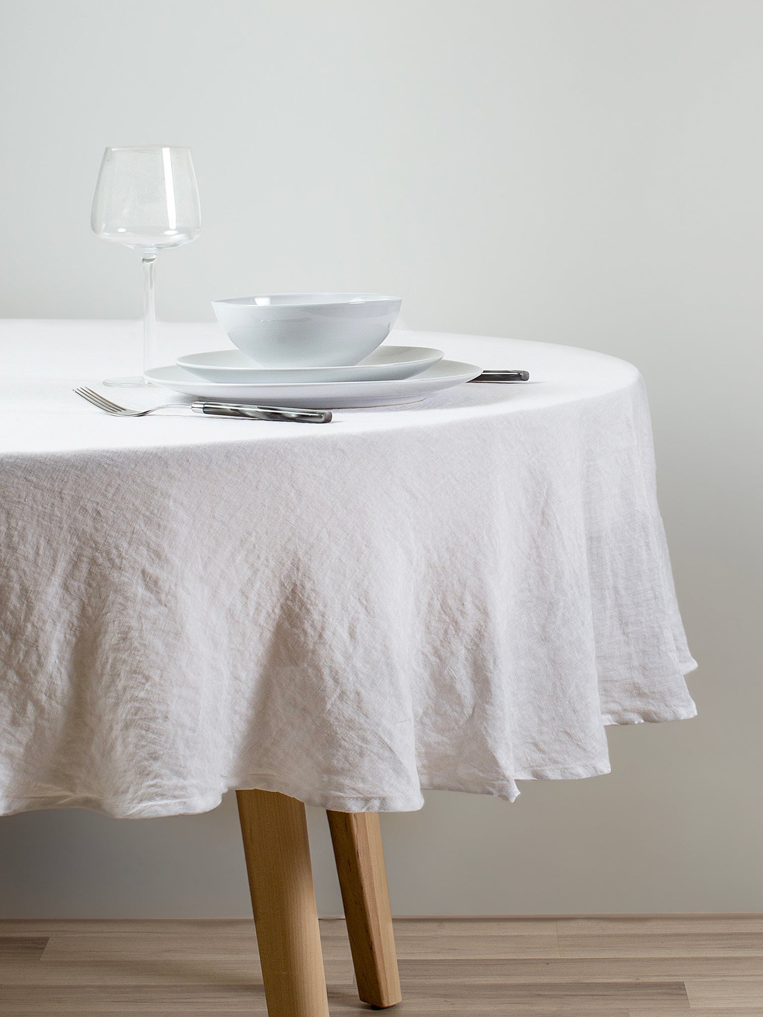 Sunrise Rund Linneduk White | HIMLA