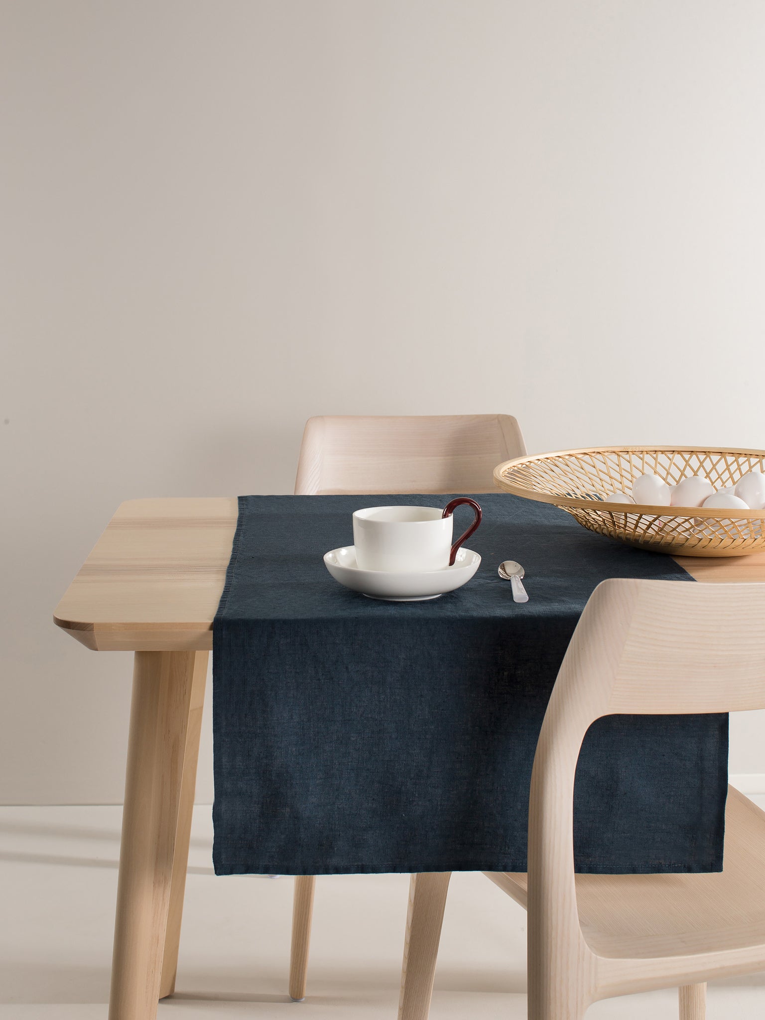 Sunshine Bordslöpare Silence | HIMLA