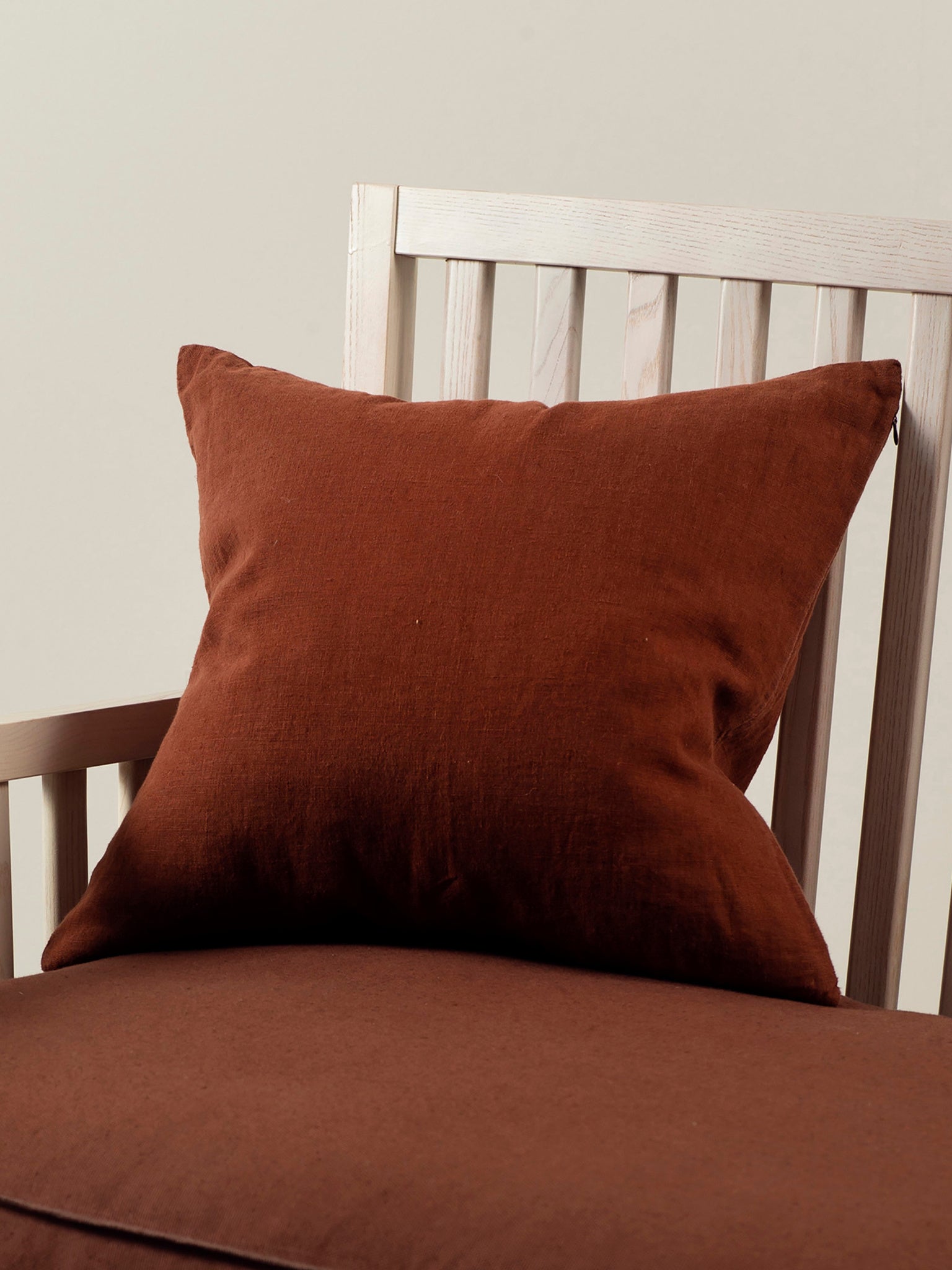 Sunshine Kuddfodral Lingonberry 50x50 cm | HIMLA