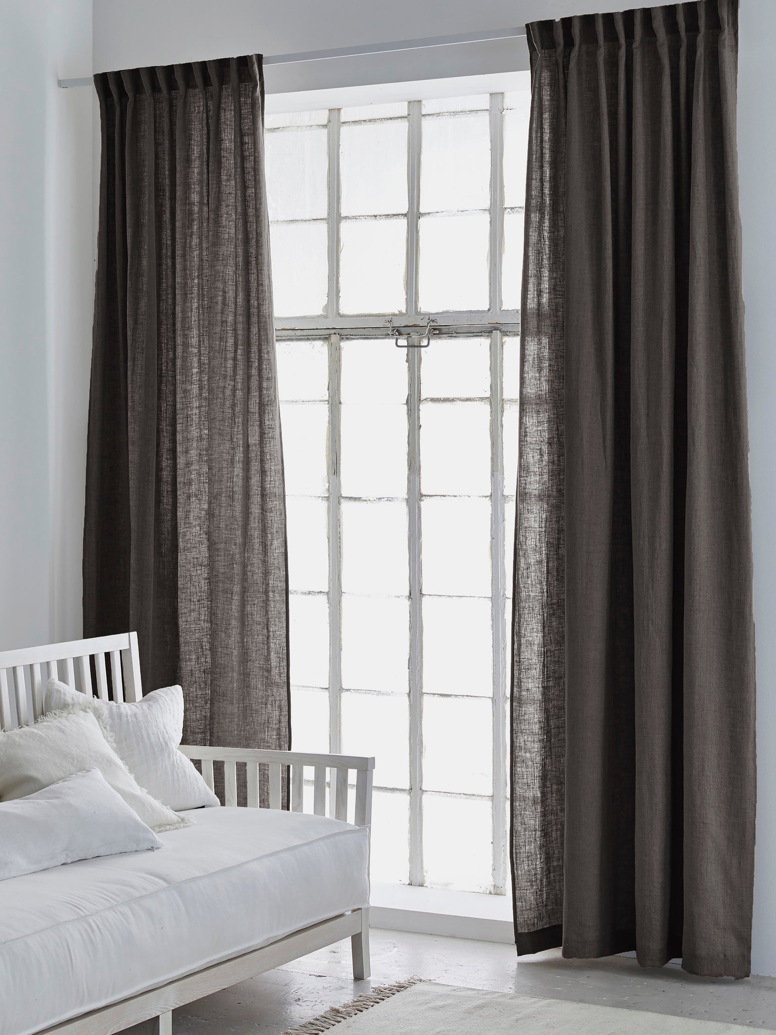 Sunshine Måttbeställd Gardin Charcoal | HIMLA