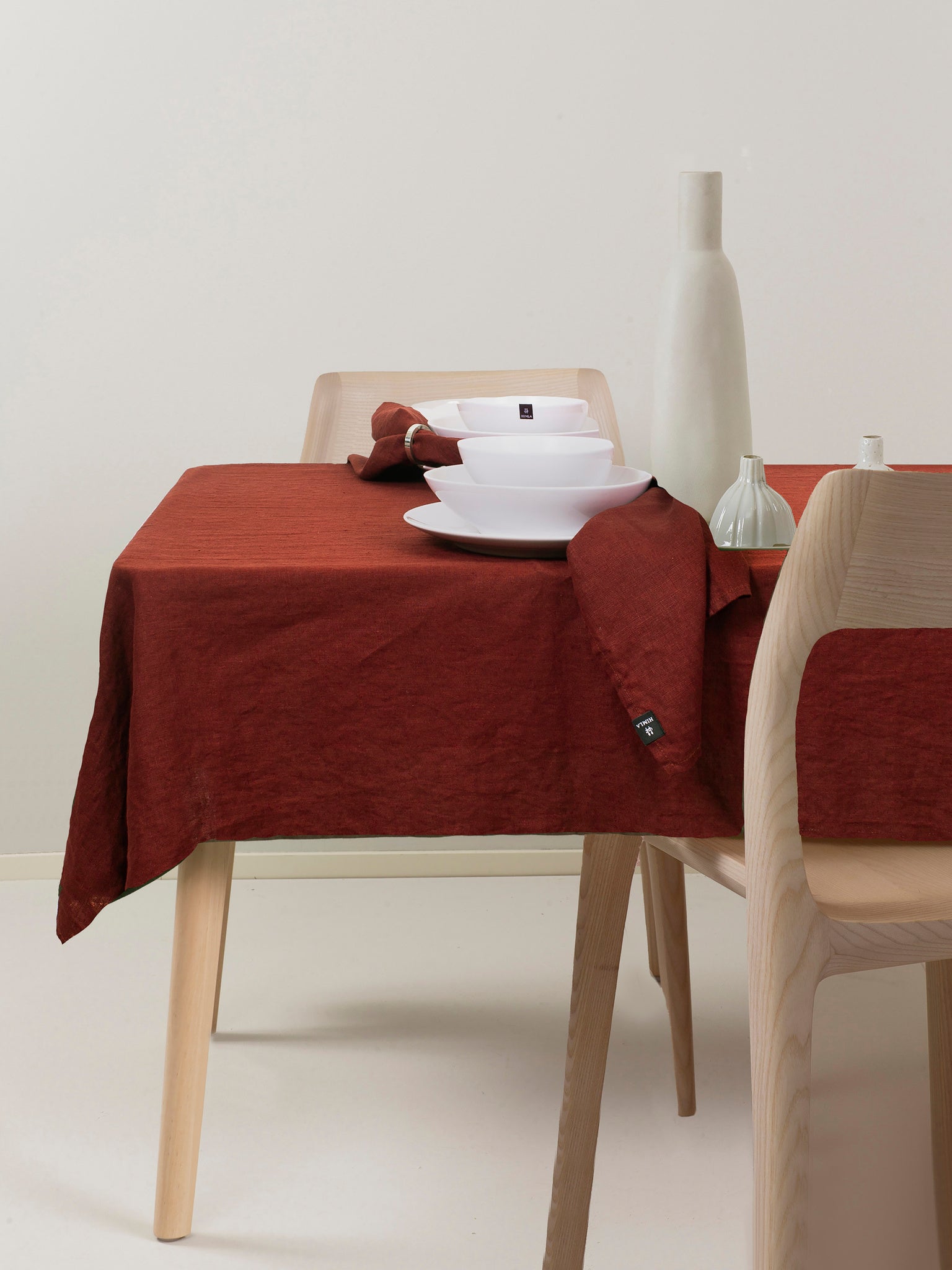 Sunshine Måttbeställd Duk Lingonberry | HIMLA