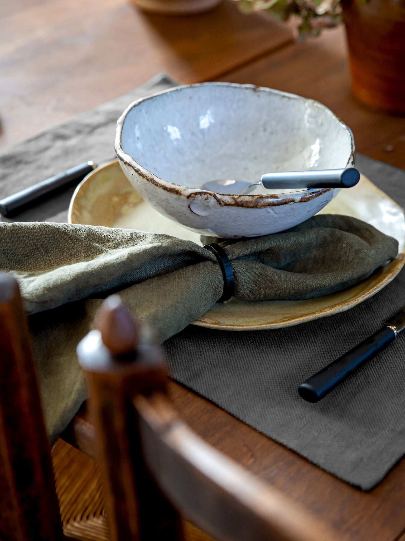 Weekday Bordstablett Charcoal | HIMLA