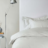 Weeknight Måttbeställt Sänggavelöverdrag White | HIMLA